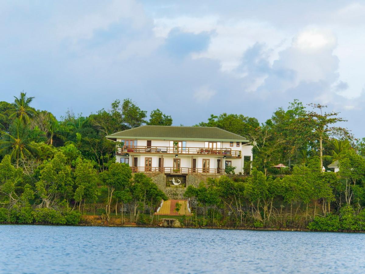 Hikka Hide Villa Хиккадува Экстерьер фото