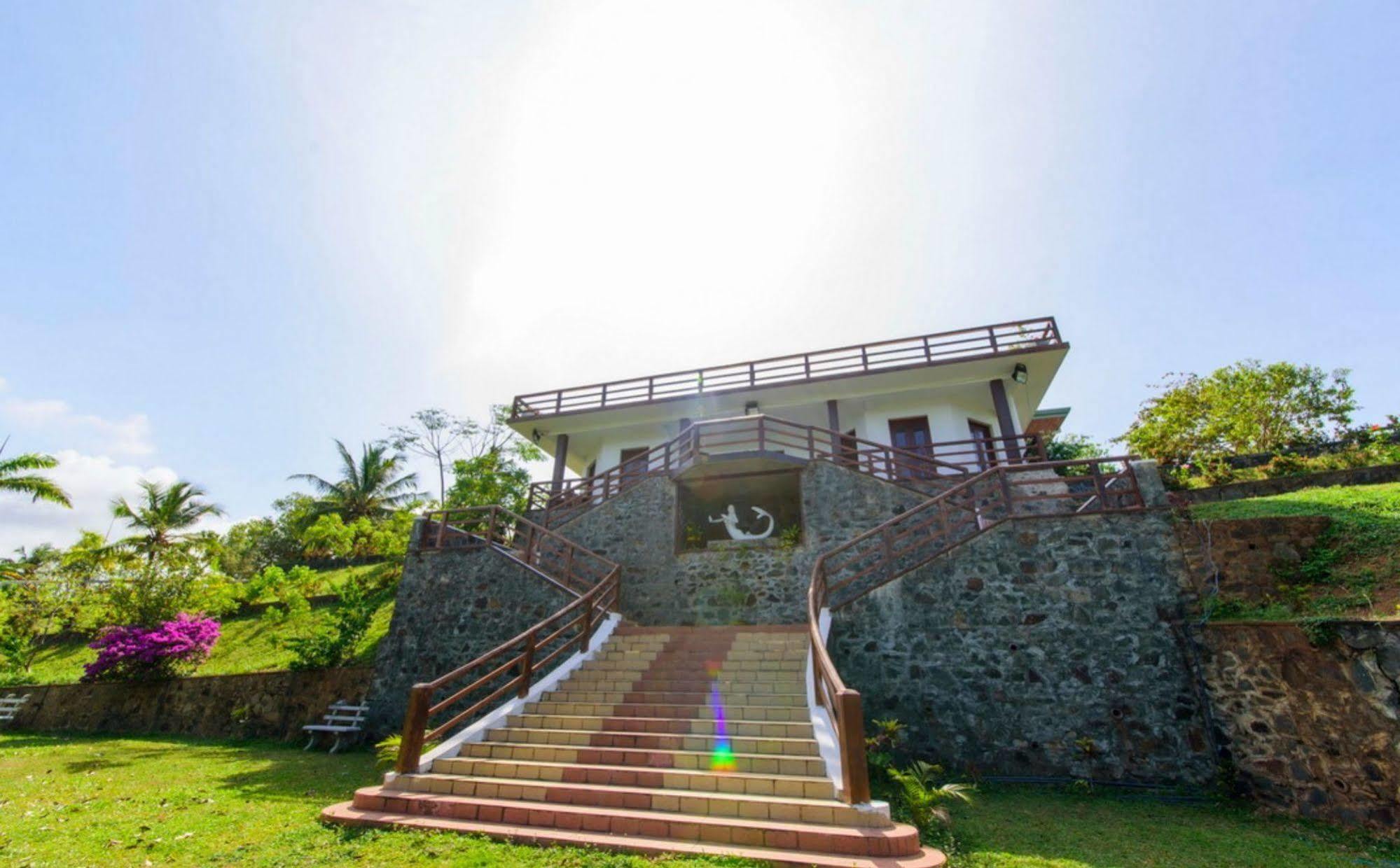 Hikka Hide Villa Хиккадува Экстерьер фото