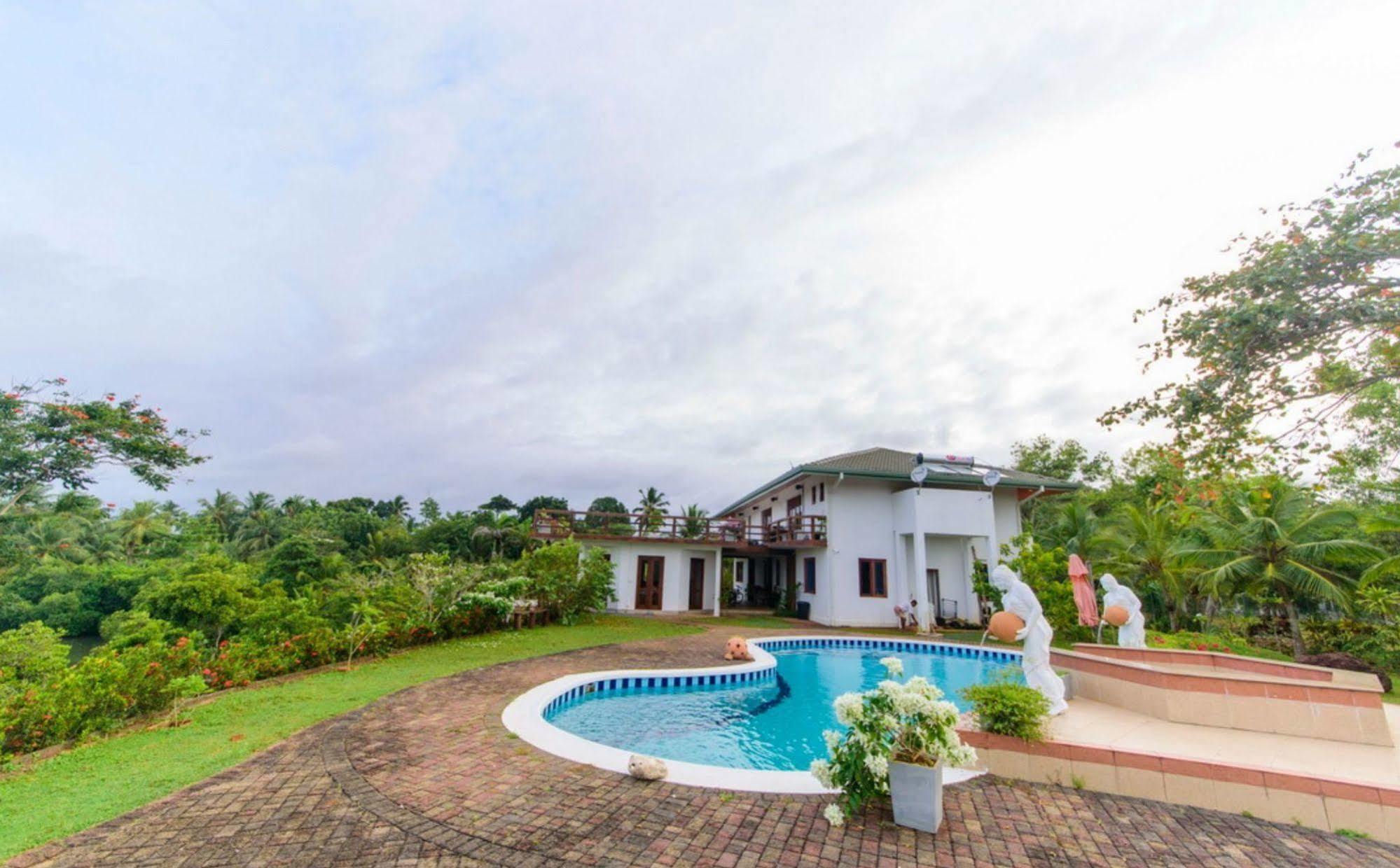 Hikka Hide Villa Хиккадува Экстерьер фото