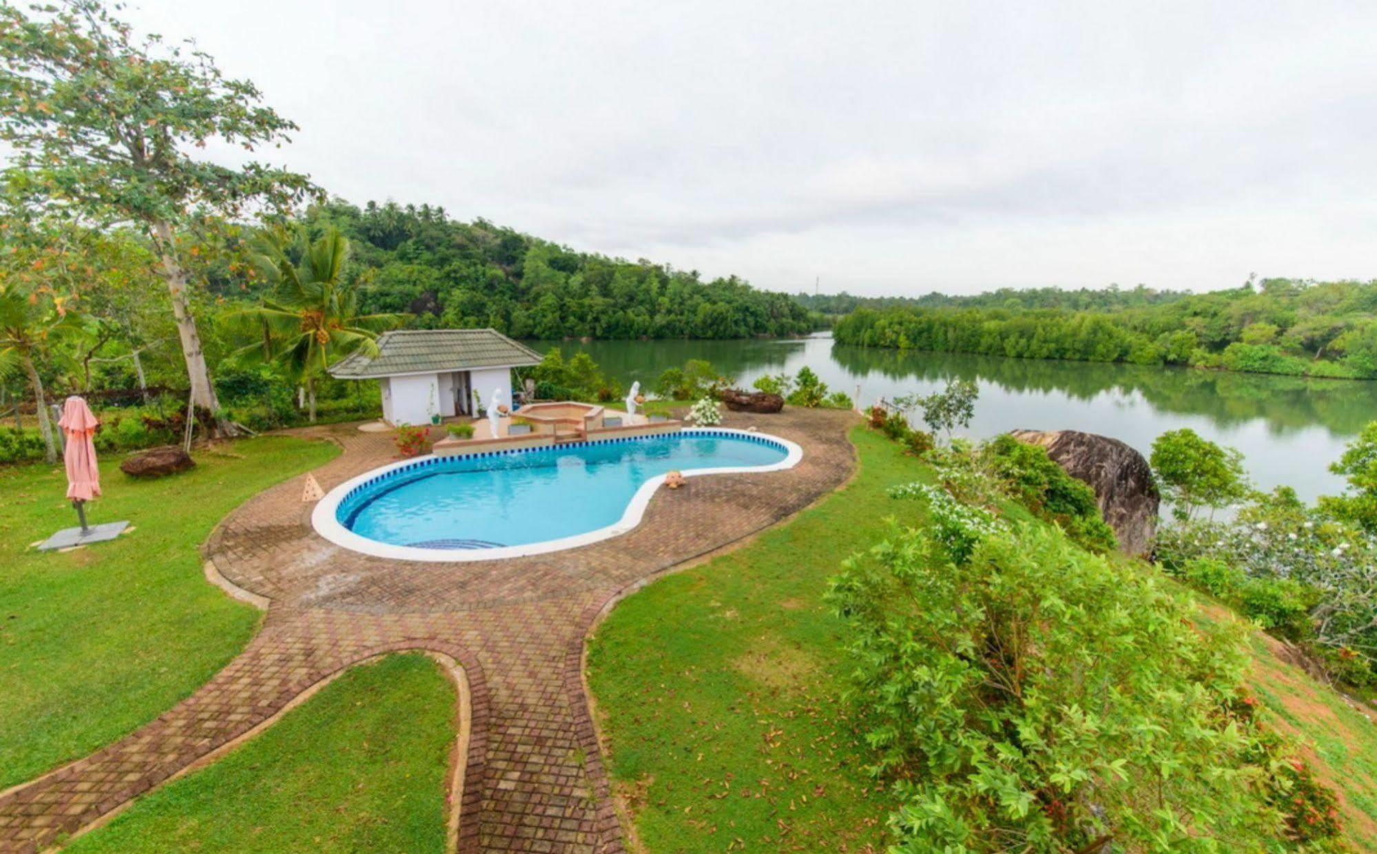 Hikka Hide Villa Хиккадува Экстерьер фото