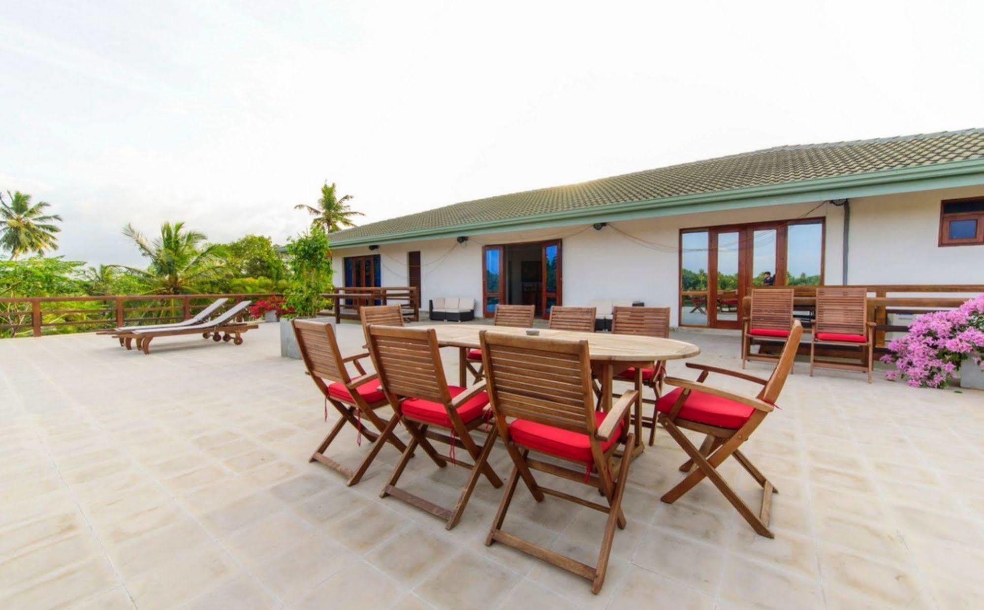 Hikka Hide Villa Хиккадува Экстерьер фото