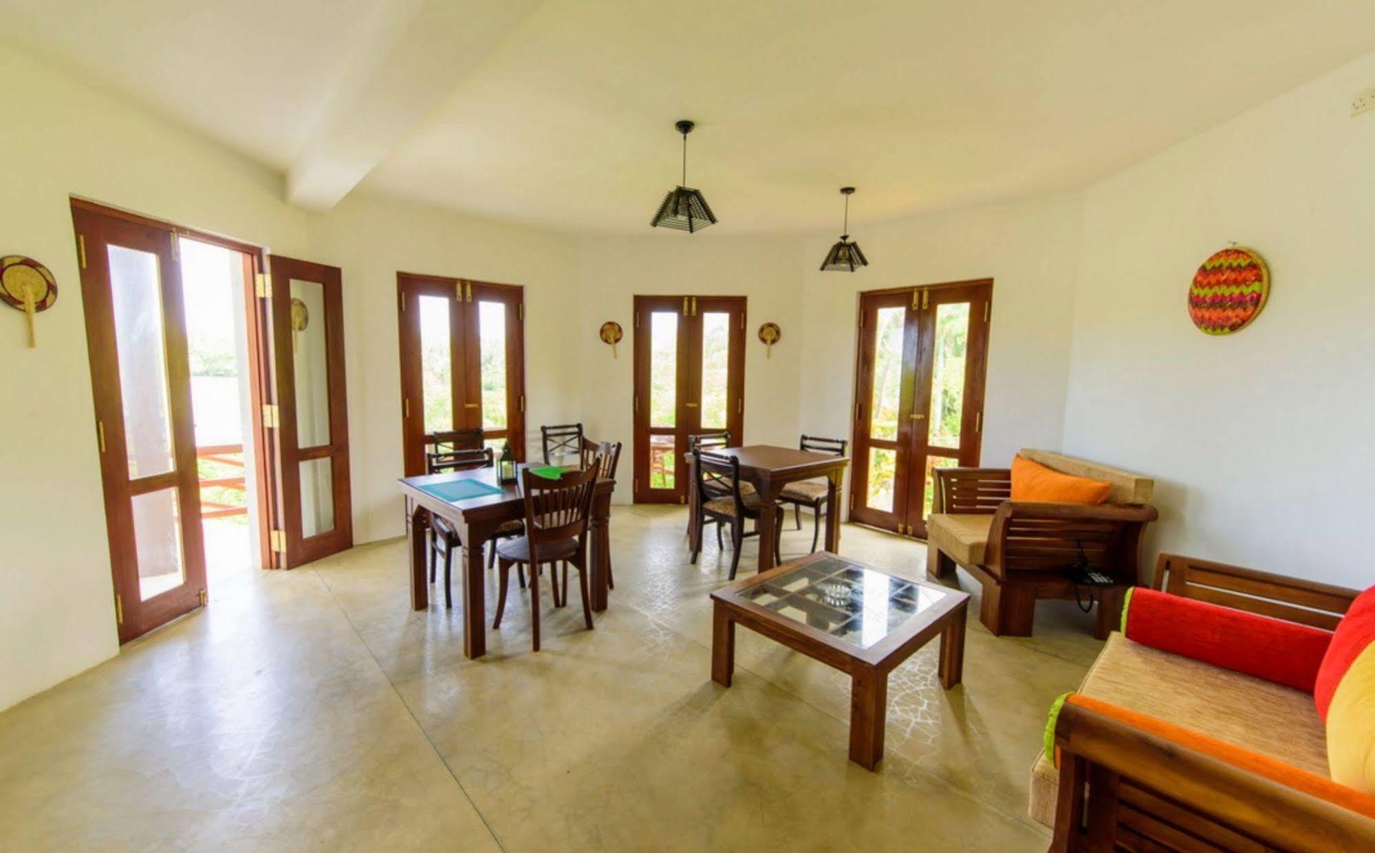 Hikka Hide Villa Хиккадува Экстерьер фото